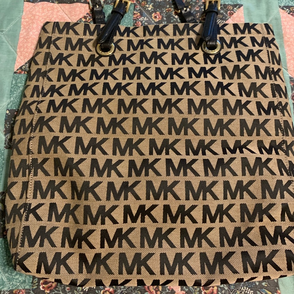 Authentic Michael Kors purse
